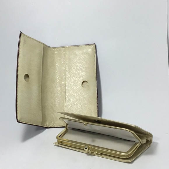 Vintage Brown Cream Patent Textured Leather Wallet - Picture 10 of 16
